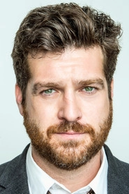 Ảnh diễn viên Zachary Bennett